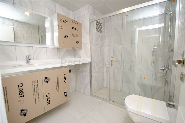 شقق 2 + 1 ، 3 + 1 ، 4 + 1 في مجمع في كونيالتي أنطاليا