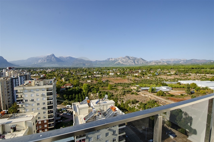 شقق 2 + 1 ، 3 + 1 ، 4 + 1 في مجمع في كونيالتي أنطاليا