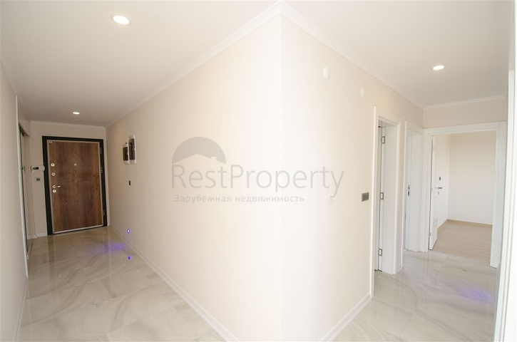 شقق 2 + 1 ، 3 + 1 ، 4 + 1 في مجمع في كونيالتي أنطاليا