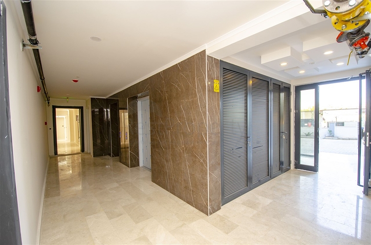 شقق 2 + 1 ، 3 + 1 ، 4 + 1 في مجمع في كونيالتي أنطاليا