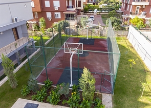 شقق 2 + 1 ، 3 + 1 ، 4 + 1 في مجمع في كونيالتي أنطاليا