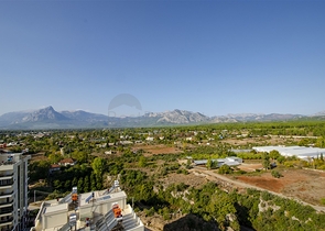 شقق 2 + 1 ، 3 + 1 ، 4 + 1 في مجمع في كونيالتي أنطاليا