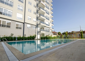 شقق 2 + 1 ، 3 + 1 ، 4 + 1 في مجمع في كونيالتي أنطاليا