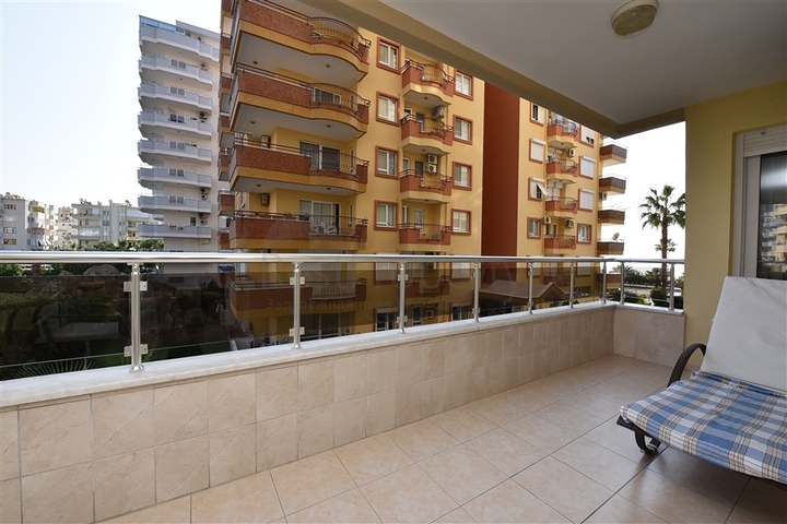 50 متر الى البحر - شقة 2 غرفة وصالة - مفروشة - في مهموتلار / الانيا 