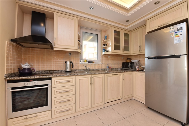 50 متر الى البحر - شقة 2 غرفة وصالة - مفروشة - في مهموتلار / الانيا 