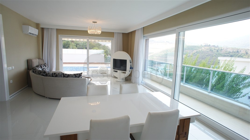 اطلالة بحر - فيلا فاخرة - 3 غرف نوم وصالة - كارجي جاك / الانيا 