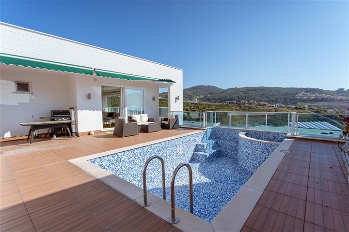 اطلالة بحر - فيلا فاخرة - 3 غرف نوم وصالة - كارجي جاك / الانيا 