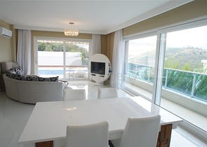 اطلالة بحر - فيلا فاخرة - 3 غرف نوم وصالة - كارجي جاك / الانيا 