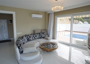 اطلالة بحر - فيلا فاخرة - 3 غرف نوم وصالة - كارجي جاك / الانيا 