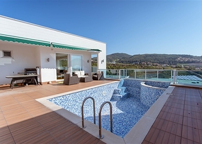 اطلالة بحر - فيلا فاخرة - 3 غرف نوم وصالة - كارجي جاك / الانيا 