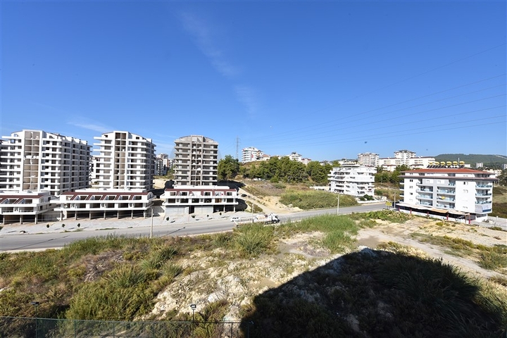 شقة بتصميم استديو - مفروشة -ضمن مجمع سكني حديث في افسلار / الانيا 