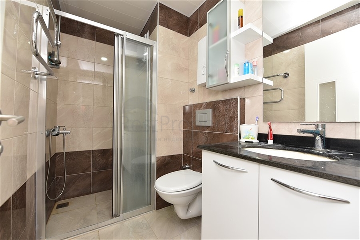 شقة بتصميم استديو - مفروشة -ضمن مجمع سكني حديث في افسلار / الانيا 