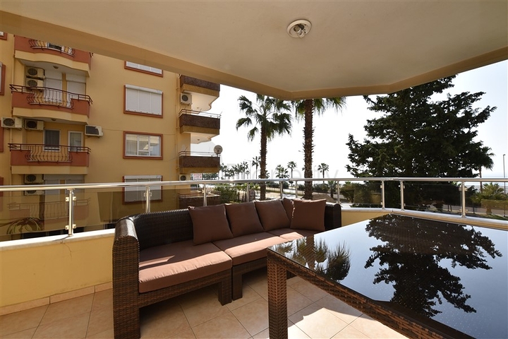 اطلالة بحر مباشرة - سعر مميز - شقة 2 غرفة وصالة في مهموتلار / الانيا 