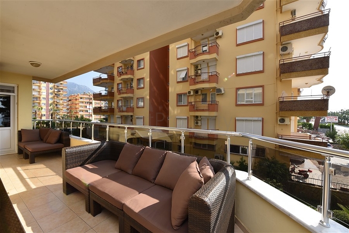 اطلالة بحر مباشرة - سعر مميز - شقة 2 غرفة وصالة في مهموتلار / الانيا 