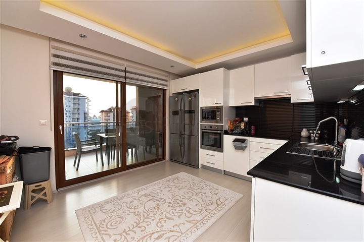 شقة عائلية - 3 غرف وصالة - مفروشة - ضمن منطقة جيكجلي الراقية في الانيا 