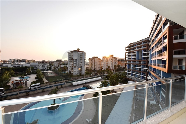 شقة عائلية - 3 غرف وصالة - مفروشة - ضمن منطقة جيكجلي الراقية في الانيا 