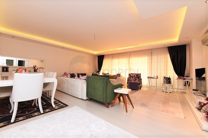 شقة عائلية - 3 غرف وصالة - مفروشة - ضمن منطقة جيكجلي الراقية في الانيا 