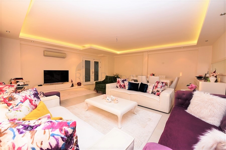 شقة عائلية - 3 غرف وصالة - مفروشة - ضمن منطقة جيكجلي الراقية في الانيا 