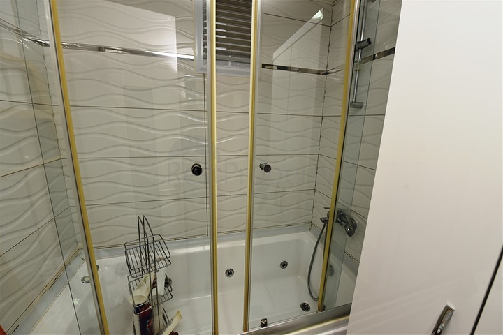 شقة عائلية - 3 غرف وصالة - مفروشة - ضمن منطقة جيكجلي الراقية في الانيا 