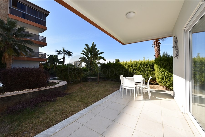 عرض خاص - سعر منافس - شقة 2 غرفة وصالة ضمن مجمع في افسلار / الانيا 