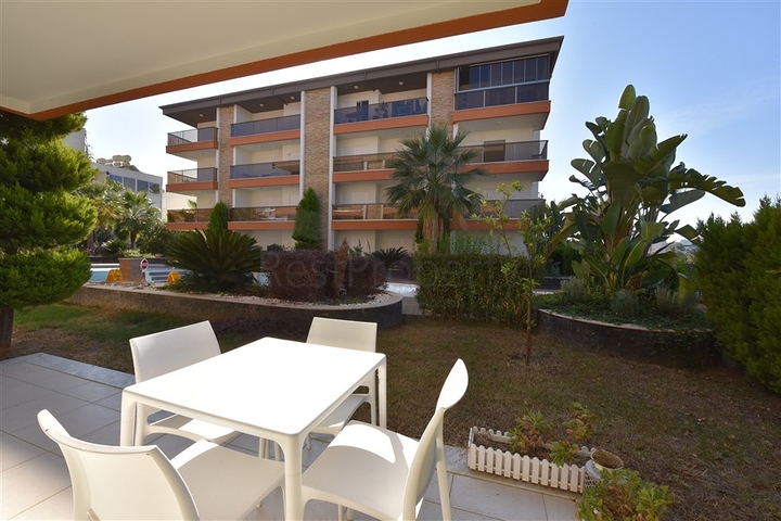 عرض خاص - سعر منافس - شقة 2 غرفة وصالة ضمن مجمع في افسلار / الانيا 