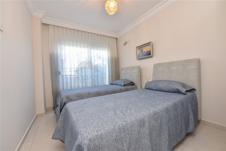 عرض خاص - سعر منافس - شقة 2 غرفة وصالة ضمن مجمع في افسلار / الانيا 