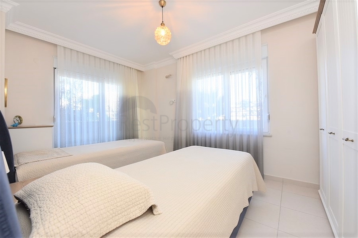 عرض خاص - سعر منافس - شقة 2 غرفة وصالة ضمن مجمع في افسلار / الانيا 