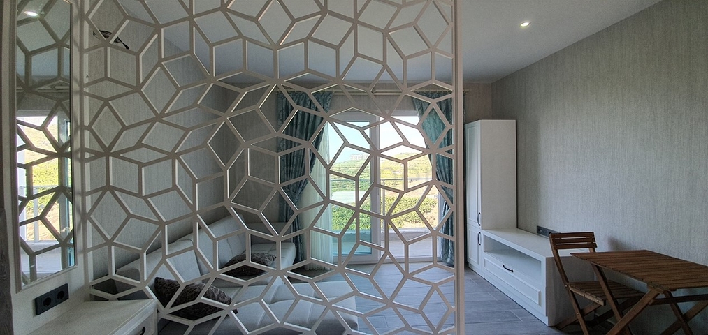 شقة مفروشة - استديو فاخر - ضمن مجمع جديد في كارجي جاك / الانيا