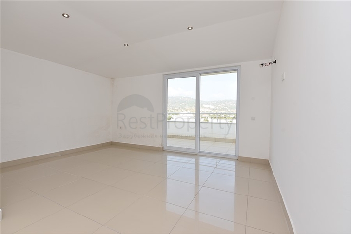 دوبلكس واسعة - ضمن مجمع سكني - ديمرتاش / الانيا 