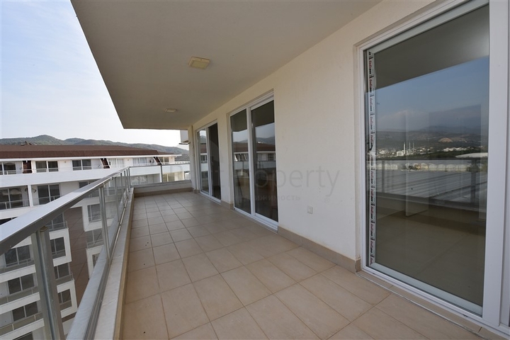 دوبلكس واسعة - ضمن مجمع سكني - ديمرتاش / الانيا 