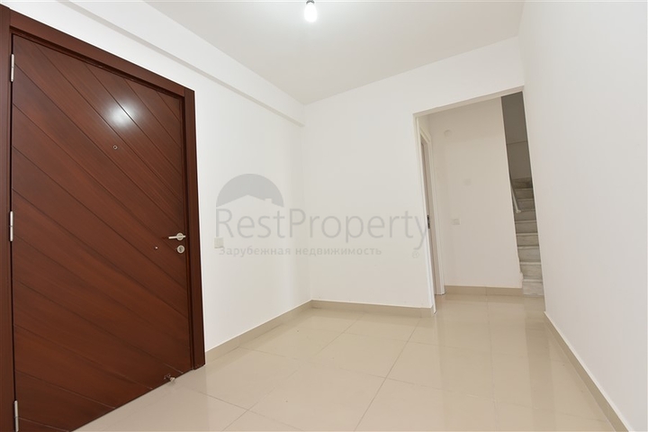 دوبلكس واسعة - ضمن مجمع سكني - ديمرتاش / الانيا 