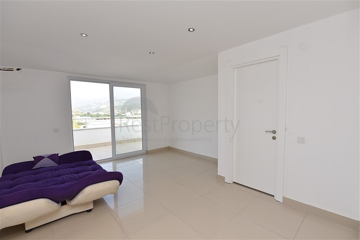 دوبلكس واسعة - ضمن مجمع سكني - ديمرتاش / الانيا 