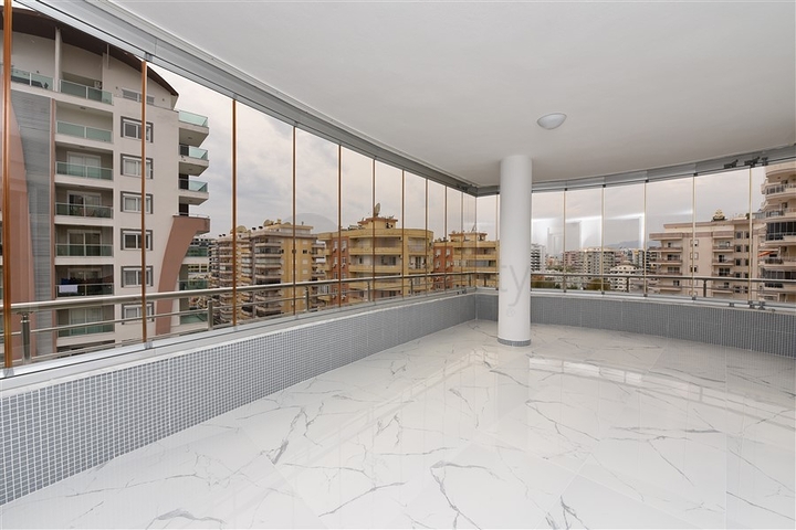 شقة عائلية - جاكوزي ضمن التراس - 2 غرفة وصالة في مهموتلار / الانيا 