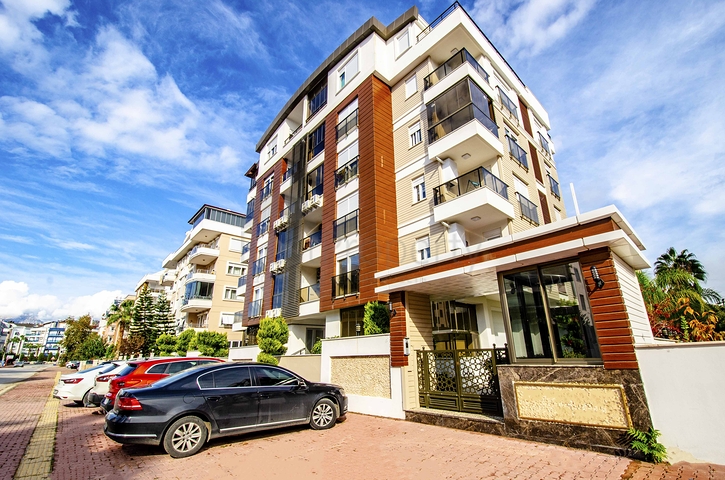 شقة 1 + 1 في منطقة ليمان كونيالتي  600 متر إلى البحر