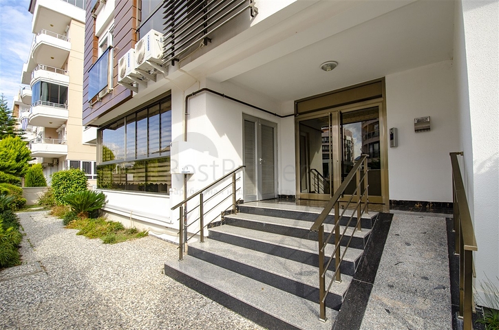 شقة 1 + 1 في منطقة ليمان كونيالتي  600 متر إلى البحر