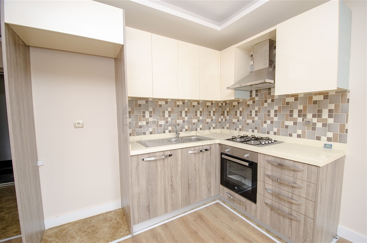 شقة 1 + 1 في منطقة ليمان كونيالتي  600 متر إلى البحر