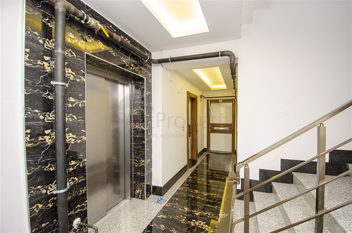 شقة 1 + 1 في منطقة ليمان كونيالتي  600 متر إلى البحر