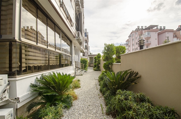 شقة 1 + 1 في منطقة ليمان كونيالتي  600 متر إلى البحر