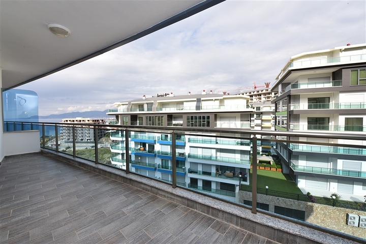 اطلالة بحر - مجمع 5 نجوم - خيارات متعددة - في كارجي جاك / الانيا 