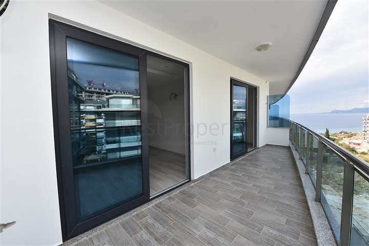 اطلالة بحر - مجمع 5 نجوم - خيارات متعددة - في كارجي جاك / الانيا 