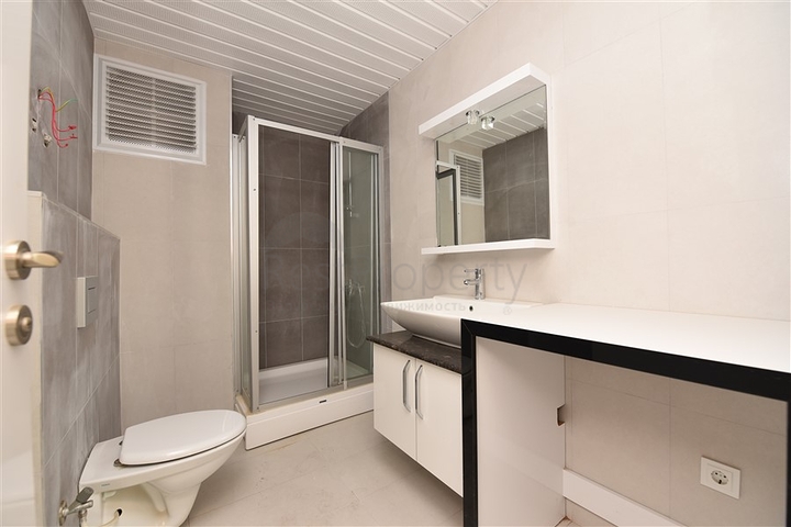 على ضفة النهر - مجمع حديث - شقة 2 غرفة وصالة - في كاستل / الانيا 