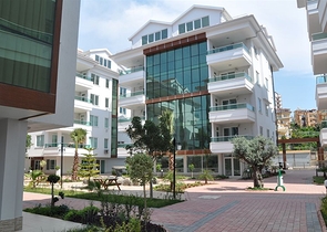 على ضفة النهر - مجمع حديث - شقة 2 غرفة وصالة - في كاستل / الانيا 