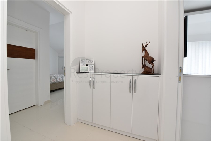 دوبلكس فاخرة - في مركز مدينة الانيا - جانب شاطئ كليوباترا 