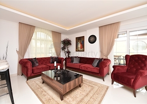 دوبلكس فاخرة - في مركز مدينة الانيا - جانب شاطئ كليوباترا 