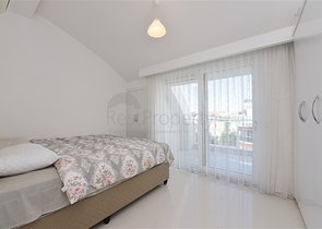 دوبلكس فاخرة - في مركز مدينة الانيا - جانب شاطئ كليوباترا 