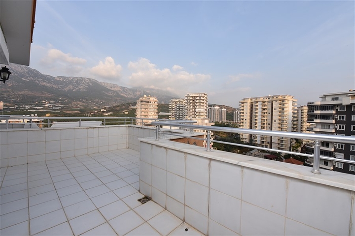 دوبلكس واسعة - اطلالة مفتوحة - سعر مميز - في مهموتلار / الانيا 