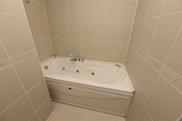 دوبلكس واسعة - اطلالة مفتوحة - سعر مميز - في مهموتلار / الانيا 