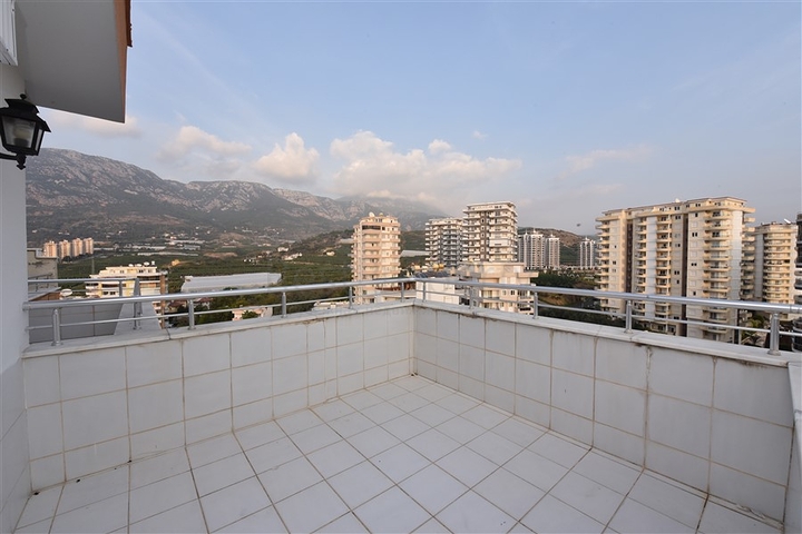 دوبلكس واسعة - اطلالة مفتوحة - سعر مميز - في مهموتلار / الانيا 