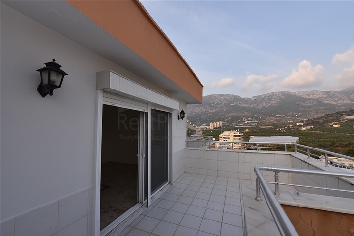 دوبلكس واسعة - اطلالة مفتوحة - سعر مميز - في مهموتلار / الانيا 