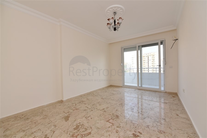 دوبلكس واسعة - اطلالة مفتوحة - سعر مميز - في مهموتلار / الانيا 